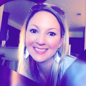 Meet your Posher, Stacy